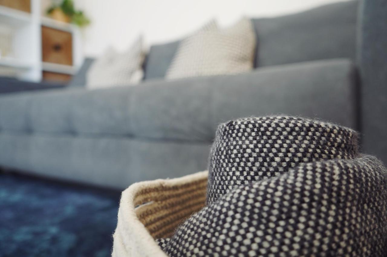 Unique: Cozy - Balcony - Kitchen - Netflix Apartment BRE Екстериор снимка